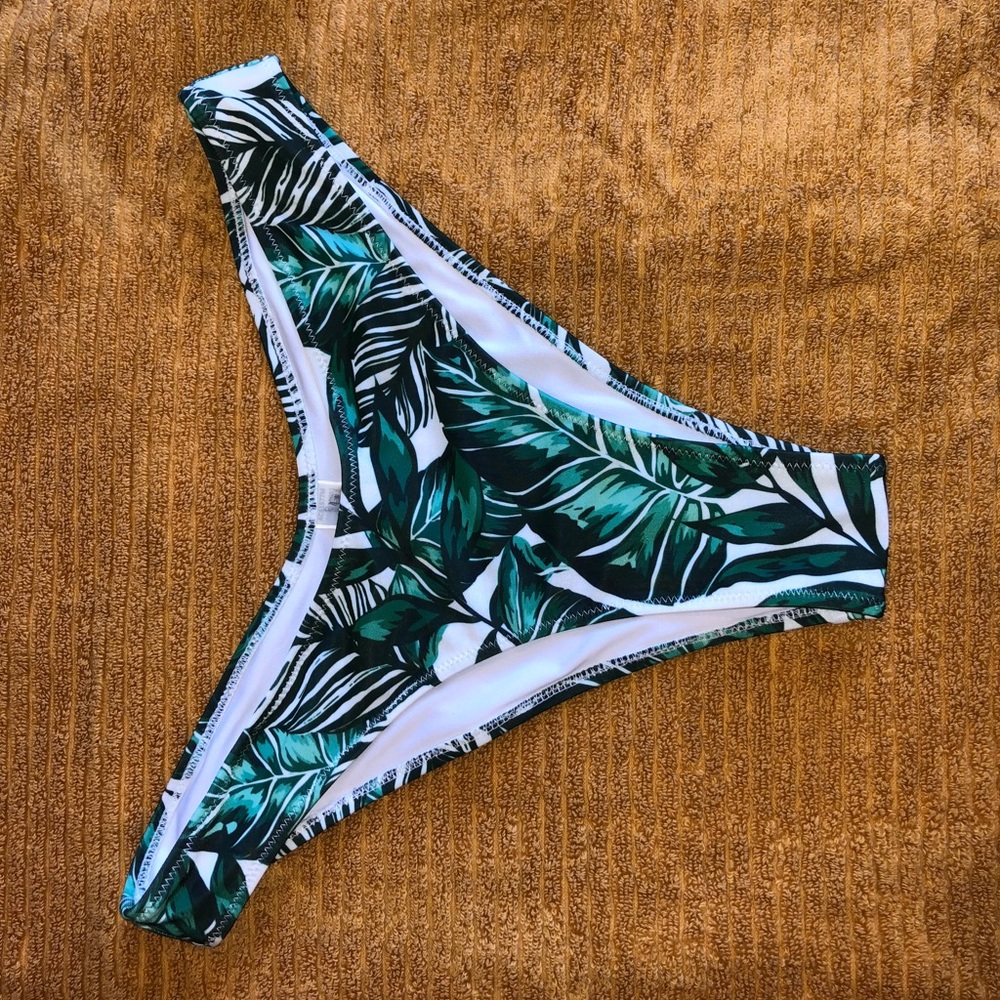 Cupshe size medium swimsuit